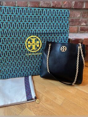 Tory Burch Black Leather Carson Swingpack Crossbody Shoulder Bag